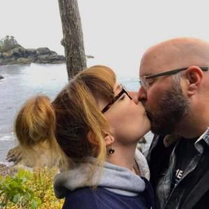 Meet your Posher, Selena